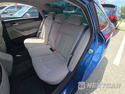 2015 Hyundai Sonata SE - zdjęcie 13 z 28 - miniatura