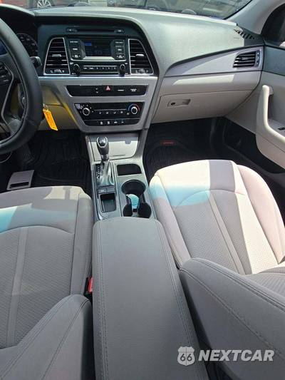 2015 Hyundai Sonata SE - zdjęcie 10 z 28 - miniatura