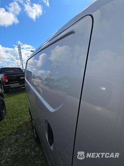 2013 Nissan NV200 Compact Cargo S 115.2" WB - zdjęcie 28 z 33 - miniatura