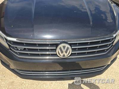2017 Volkswagen Passat 1.8T R-Line w/Comfort Pkg - zdjęcie 21 z 25 - miniatura