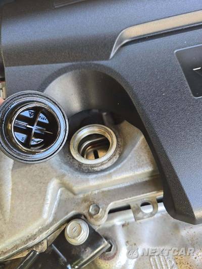 2012 Toyota Camry LE - zdjęcie 22 z 24 - miniatura