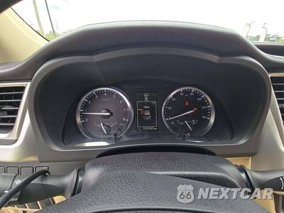 2015 Toyota Highlander XLE - zdjęcie 9 z 28 - miniatura