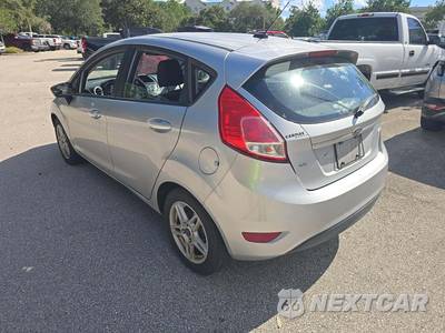 2018 Ford Fiesta SE Hatchback - zdjęcie 2 z 23 - miniatura