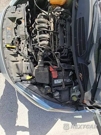 2018 Ford Fiesta SE Hatchback - zdjęcie 21 z 23 - miniatura