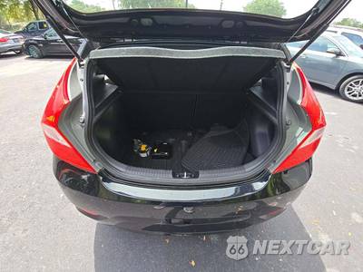 2017 Hyundai Accent SE Hatchback - zdjęcie 14 z 25 - miniatura