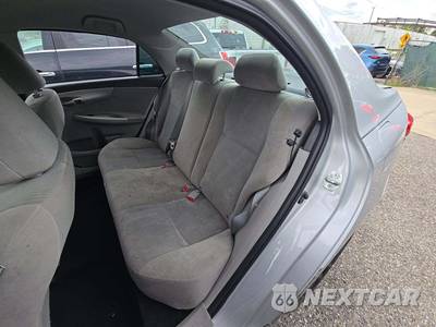 2012 Toyota Corolla LE - zdjęcie 13 z 34 - miniatura