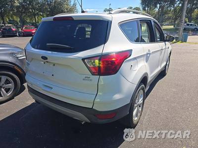 2018 Ford Escape SE - zdjęcie 3 z 32 - miniatura