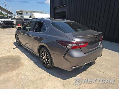 2024 Toyota Camry SE - zdjęcie 2 z 24 - miniatura