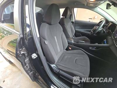 2021 Hyundai Elantra SEL - zdjęcie 18 z 29 - miniatura