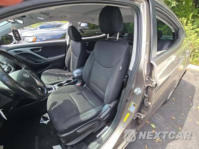 2015 Hyundai Elantra SE Sedan - zdjęcie 6 z 32 - miniatura