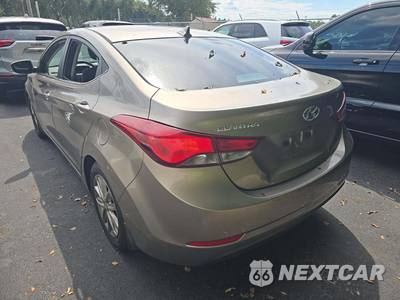 2015 Hyundai Elantra SE Sedan - zdjęcie 2 z 32 - miniatura
