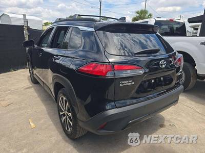 2025 Toyota Corolla Cross XLE - zdjęcie 2 z 27 - miniatura
