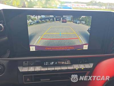 2025 Toyota Camry XSE - zdjęcie 24 z 25 - miniatura