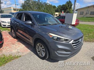 2017 Hyundai Tucson SE - zdjęcie 4 z 26 - miniatura