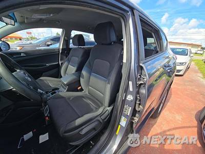 2017 Hyundai Tucson SE - zdjęcie 6 z 26 - miniatura