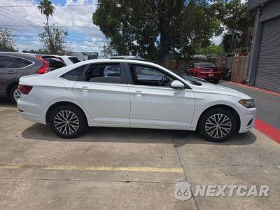 2020 Volkswagen Jetta SE - zdjęcie 4 z 27 - miniatura