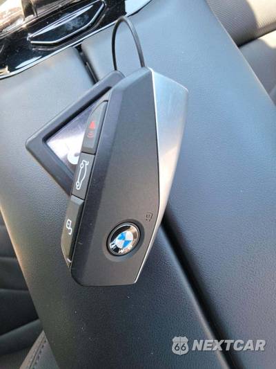 2025 BMW 5 Series Sedan 530i xDrive M SPORT LINE - zdjęcie 5 z 23 - miniatura