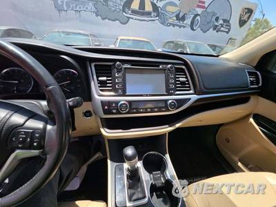 2014 Toyota Highlander Limited - zdjęcie 10 z 34 - miniatura