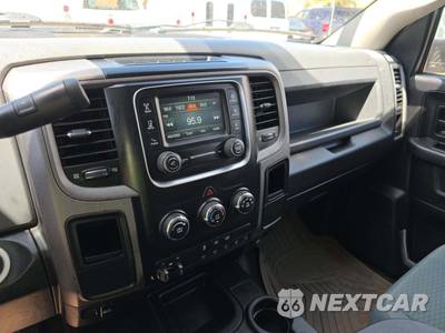 2017 Ram 5500 Cab Chassis Tradesman Crew Cab DRW - zdjęcie 10 z 26 - miniatura