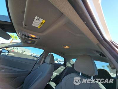 2024 Hyundai Elantra SE - zdjęcie 8 z 20 - miniatura