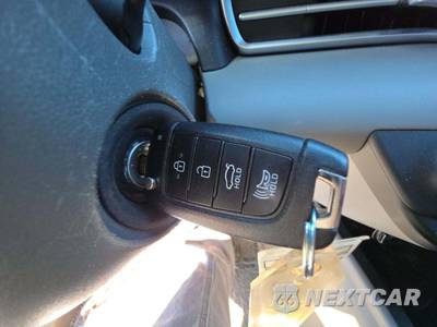2024 Hyundai Elantra SE - zdjęcie 5 z 20 - miniatura