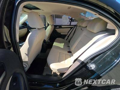 2011 Volkswagen Jetta Sedan SE - zdjęcie 10 z 27 - miniatura