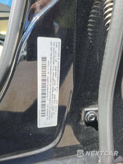2011 Volkswagen Jetta Sedan SE - zdjęcie 2 z 27 - miniatura