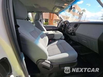 2016 Ford Super Duty F-250 XL Extended Cab Long Bed w/Rear Doors - zdjęcie 18 z 27 - miniatura