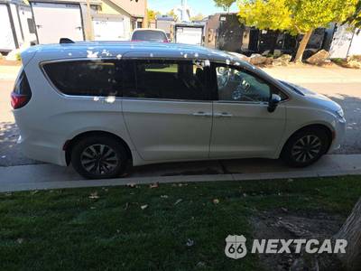 2024 Chrysler Pacifica Hybrid Select 121.6" WB - zdjęcie 4 z 26 - miniatura