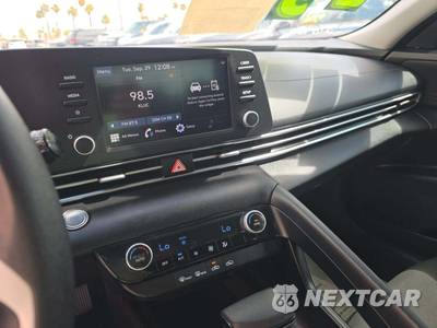 2023 Hyundai Elantra SEL - zdjęcie 10 z 24 - miniatura