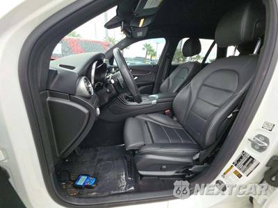 2020 Mercedes-Benz GLC 300 - zdjęcie 6 z 24 - miniatura