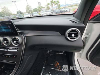 2020 Mercedes-Benz GLC 300 - zdjęcie 19 z 24 - miniatura