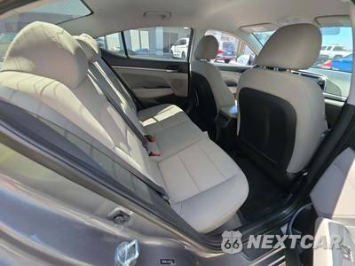2018 Hyundai Elantra SEL Sedan - zdjęcie 16 z 28 - miniatura