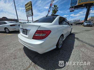 2012 Mercedes-Benz C 250 Sedan - zdjęcie 3 z 27 - miniatura