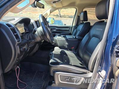 2020 Ram 1500 Laramie Crew Cab Short Bed - zdjęcie 6 z 28 - miniatura