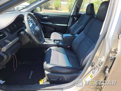 2016 Toyota Camry SE - zdjęcie 3 z 24 - miniatura