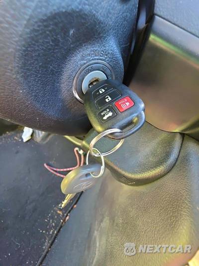 2016 Toyota Camry SE - zdjęcie 5 z 24 - miniatura