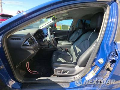 2023 Toyota Camry SE - zdjęcie 3 z 25 - miniatura