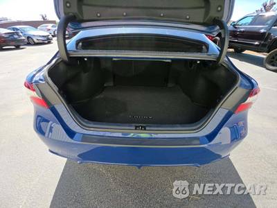 2023 Toyota Camry SE - zdjęcie 11 z 25 - miniatura