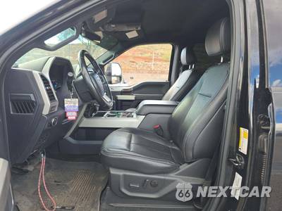 2022 Ford Super Duty F-250 Lariat Crew Cab Medium Bed - zdjęcie 3 z 23 - miniatura