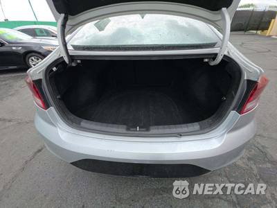 2020 Hyundai Elantra Value Edition Sedan - zdjęcie 14 z 25 - miniatura