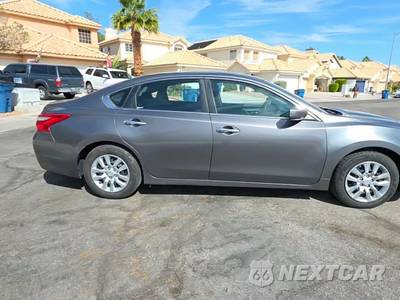 2016 Nissan Altima 2.5 S - zdjęcie 5 z 27 - miniatura
