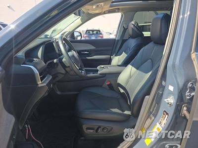 2024 Toyota Grand Highlander Limited - zdjęcie 6 z 24 - miniatura