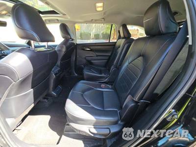 2022 Toyota Highlander XLE - zdjęcie 10 z 26 - miniatura