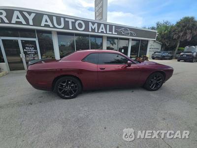 2022 Dodge Challenger SXT - zdjęcie 4 z 28 - miniatura