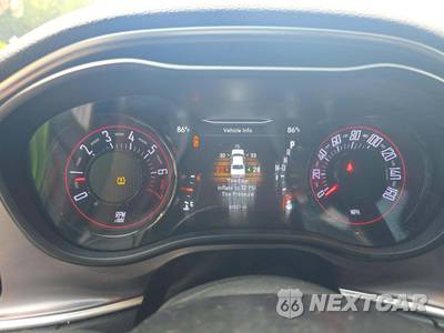 2022 Dodge Challenger SXT - zdjęcie 9 z 28 - miniatura