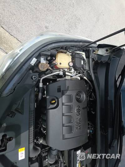 2019 Toyota C-HR XLE - zdjęcie 28 z 28 - miniatura