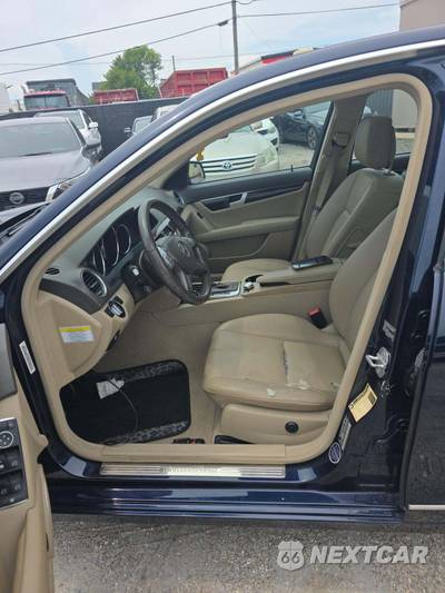 2013 Mercedes-Benz C 300 4MATIC Sedan - zdjęcie 6 z 28 - miniatura