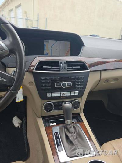 2013 Mercedes-Benz C 300 4MATIC Sedan - zdjęcie 10 z 28 - miniatura