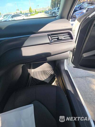 2024 Toyota Camry LE - zdjęcie 16 z 22 - miniatura